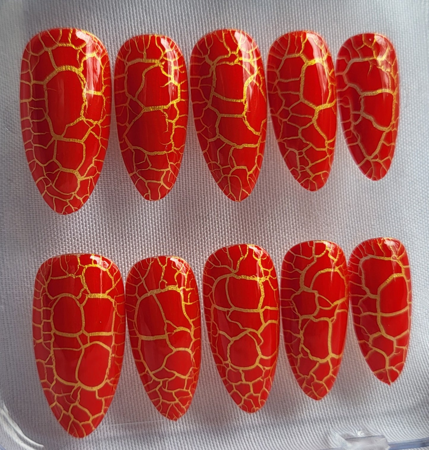 Création Nail Art – Dragon de Feu & Or : L’Empress du Soleil