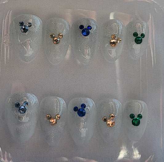 Création Nail Art Ongles Courts - Mickey Cristal Strass & Paillettes