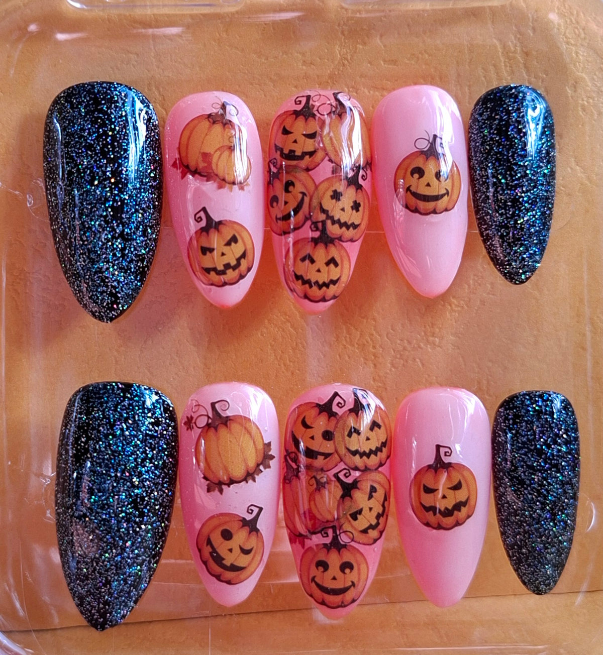 Création Nail Art Halloween Citrouilles — Orange Poudré & Glitter Bleu Nuit