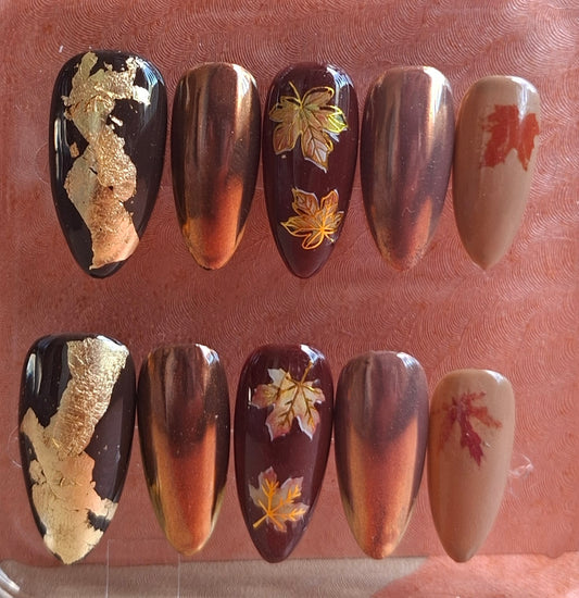 Création Automne Nails Art – Feuilles d’Or