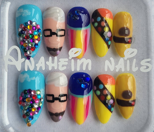 Création Nail Art Là  Haut : Carl Russel Kevin & Doug