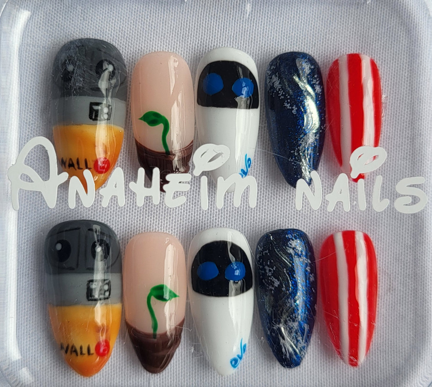 Création Nail Art Wall E
