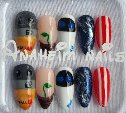 Création Nail Art Wall E