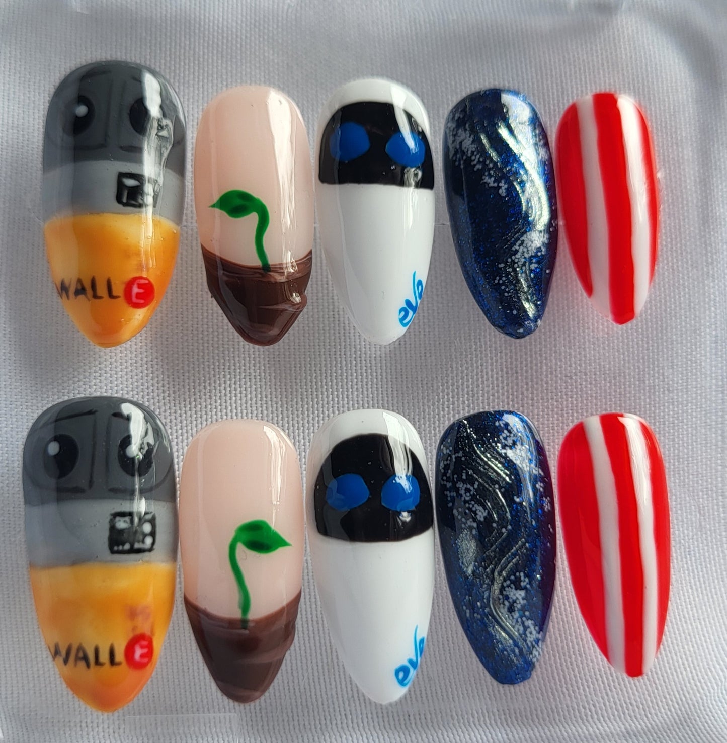 Création Nail Art Wall E