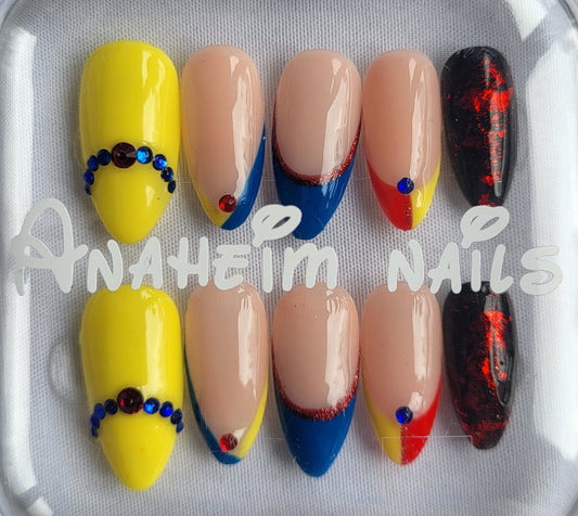 Création Nail Art Blanche Neige