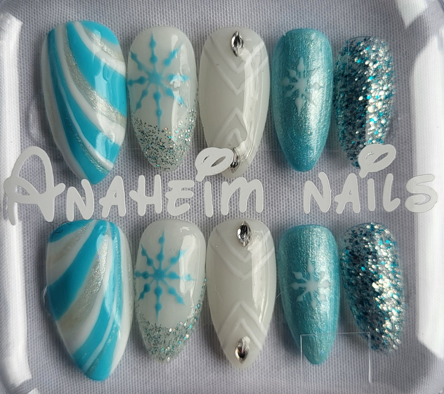 création Nail Art Elsa