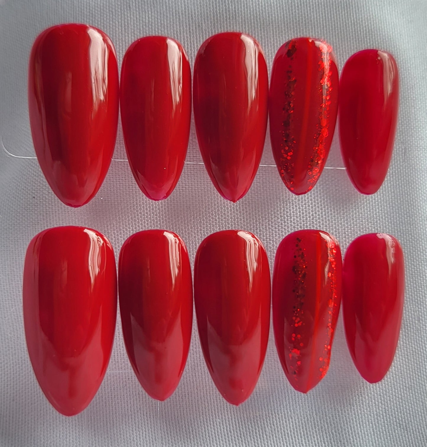 Création Nail Art – Rouge Passion : L’Intensité à l’État Pur