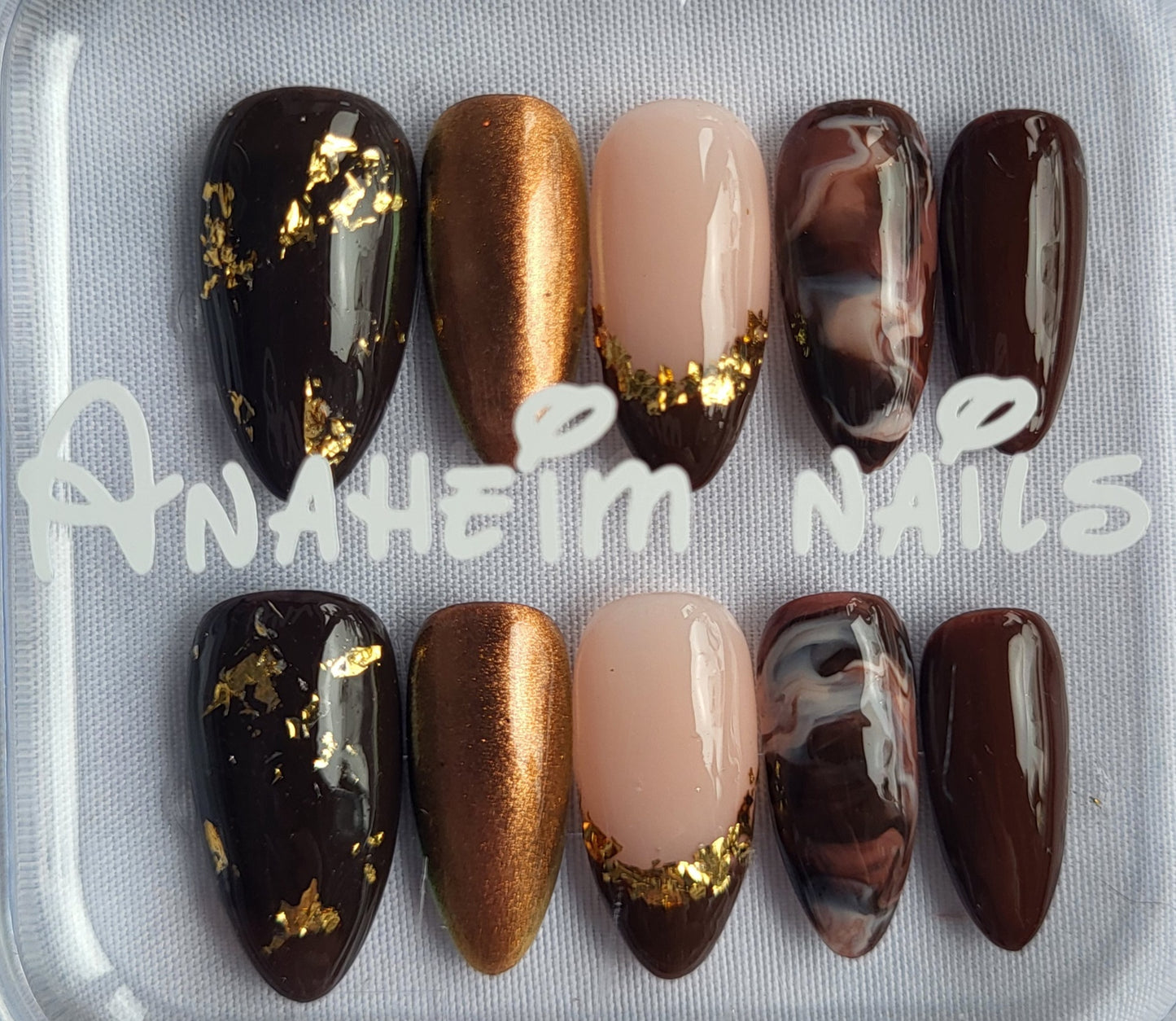 Création Nail Art – Noir & Or : L’Opulence à l’État Pur