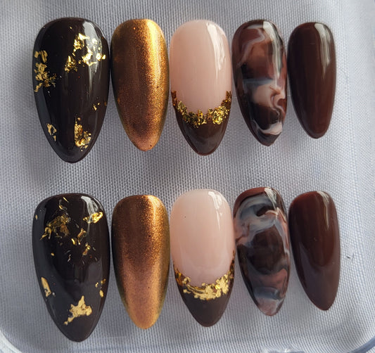Création Nail Art – Noir & Or : L’Opulence à l’État Pur