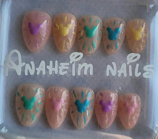 Création Nail Art Ongles Courts Mickey Pastel feu d'artifice