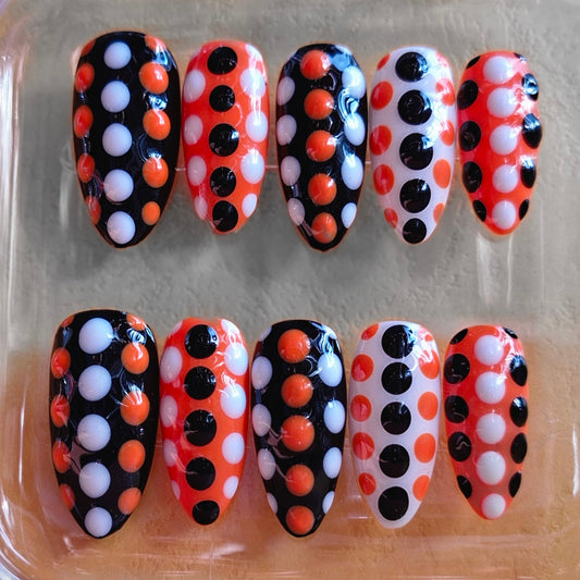 Création Nail Art Halloween Polka Dots Graphique — Noir, Orange & Blanc