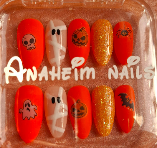 Création Nail Art Halloween Crâne, Momie, Citrouille & Glitter Doré