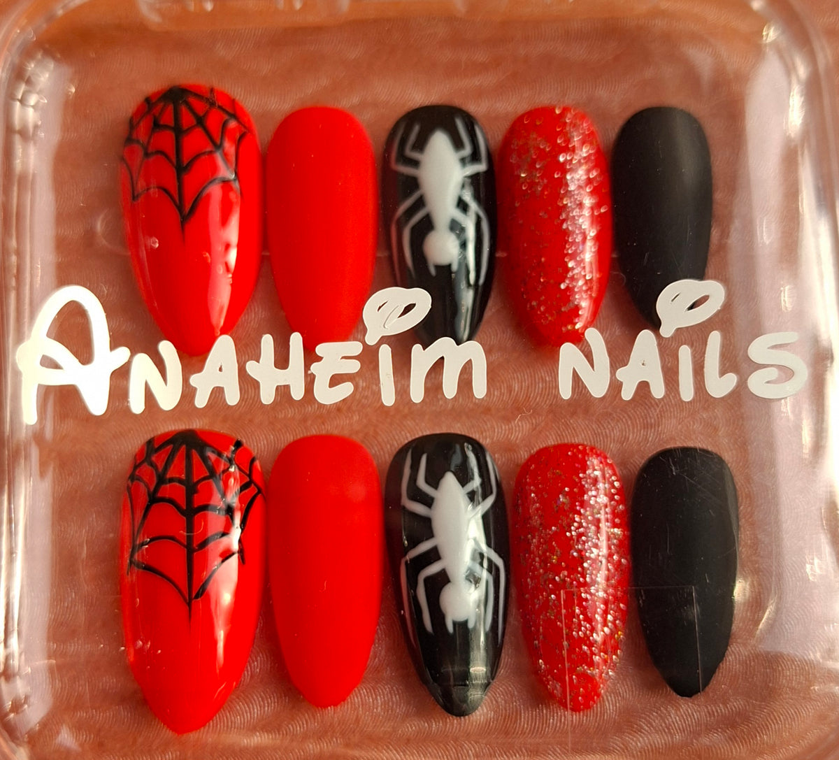 Création Nail Art Araignée 3D — Rose Orangé, Noir Laqué & Glitter