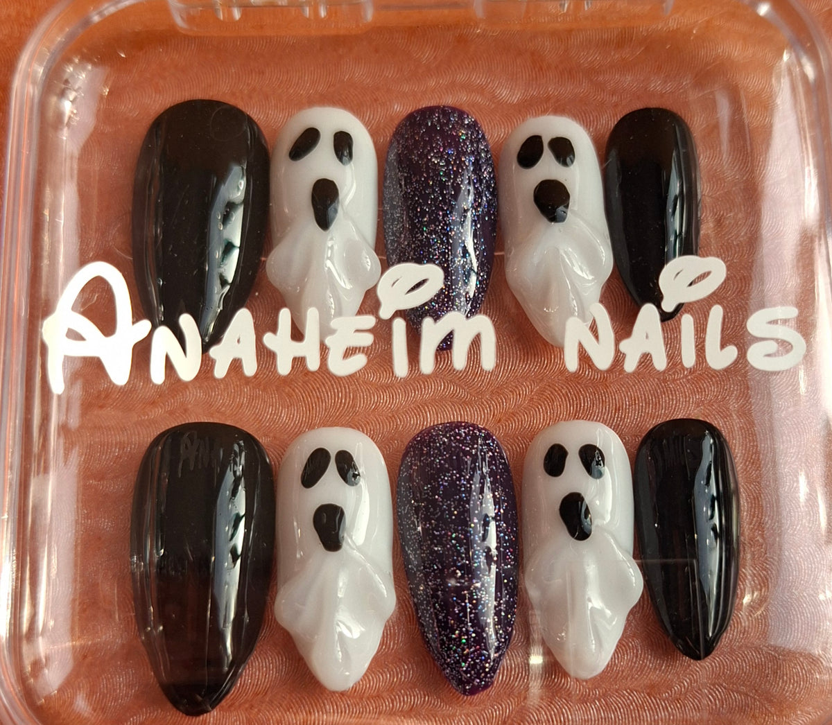 Création Nail Art Halloween Fantômes 3D — Noir Laqué & Glitter Violet Galaxie